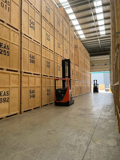 Self Storage vs Full-Service Storage