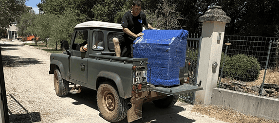 Expert White Glove Moving for Fragile Items