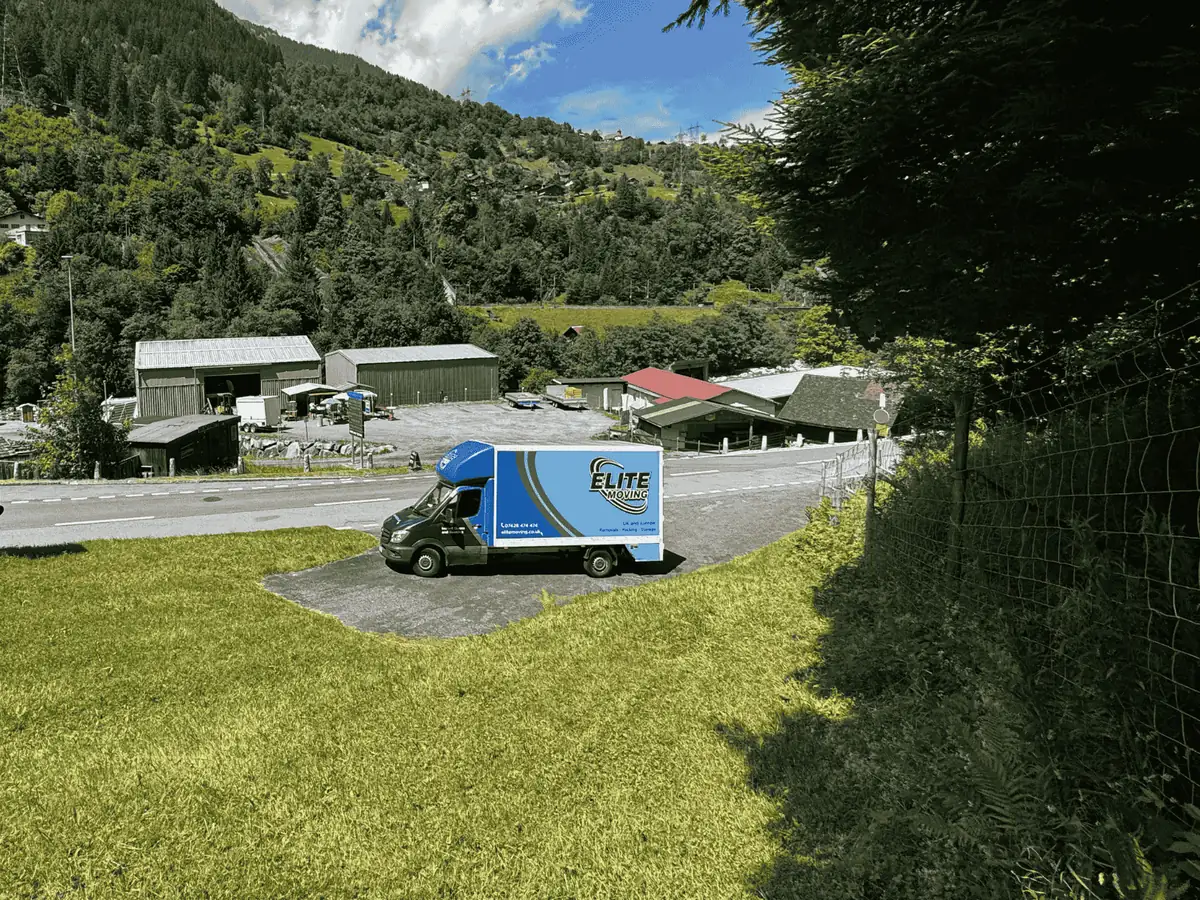 Why Use a Professional Company for Long-Distance Removals
